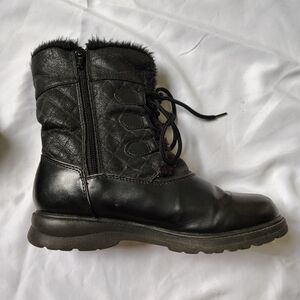 Predictions Women's Size 6.5W Black Insulated Winter Boots